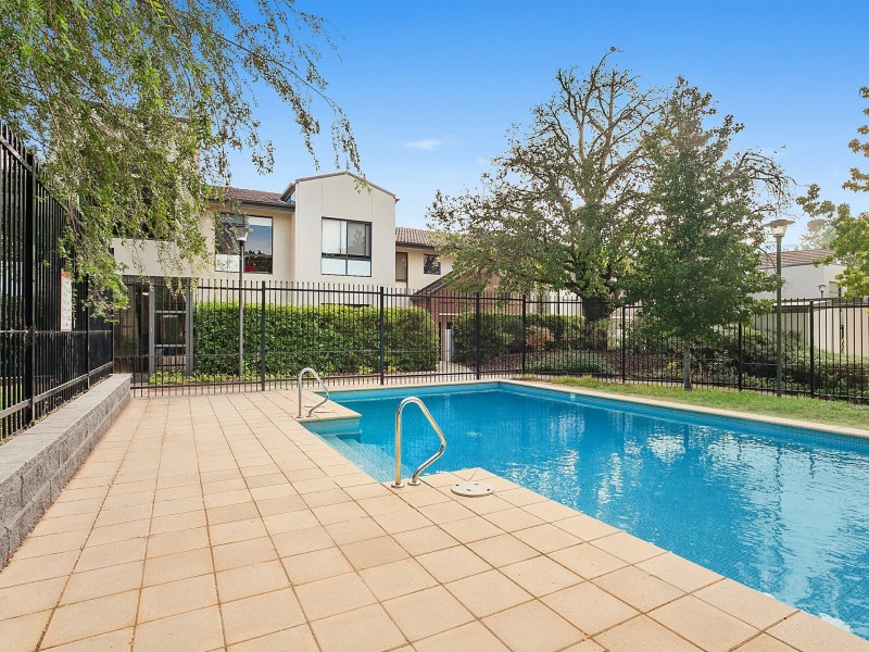 4/2 Archibald Street, Lyneham ACT 2602