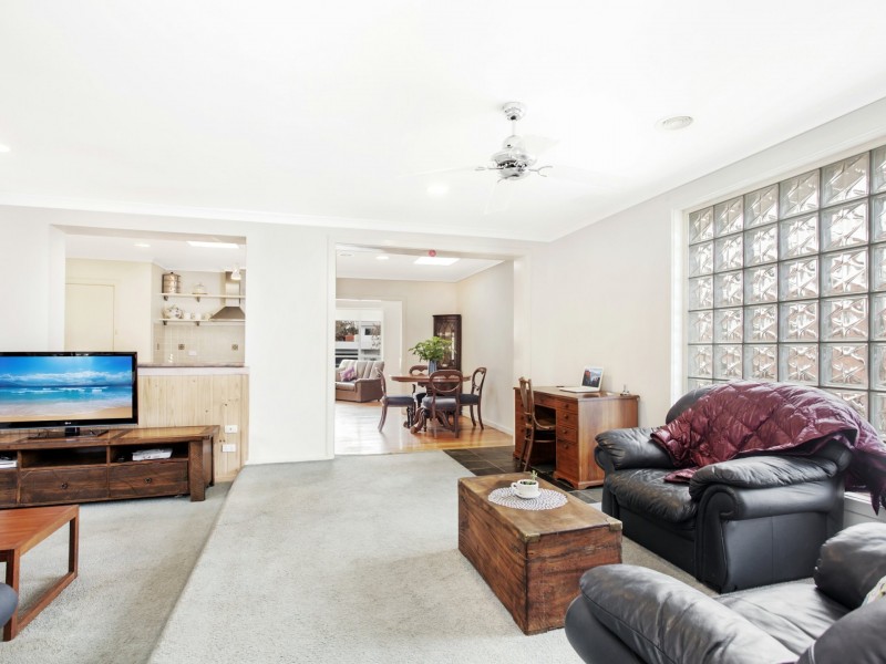 122 Launceston Street, Lyons ACT 2606