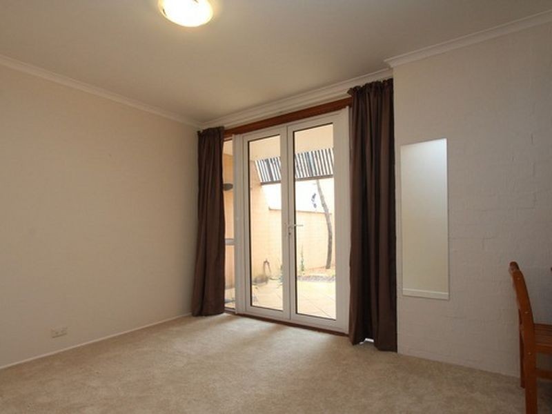 4/6 Howitt Street, Kingston ACT 2604