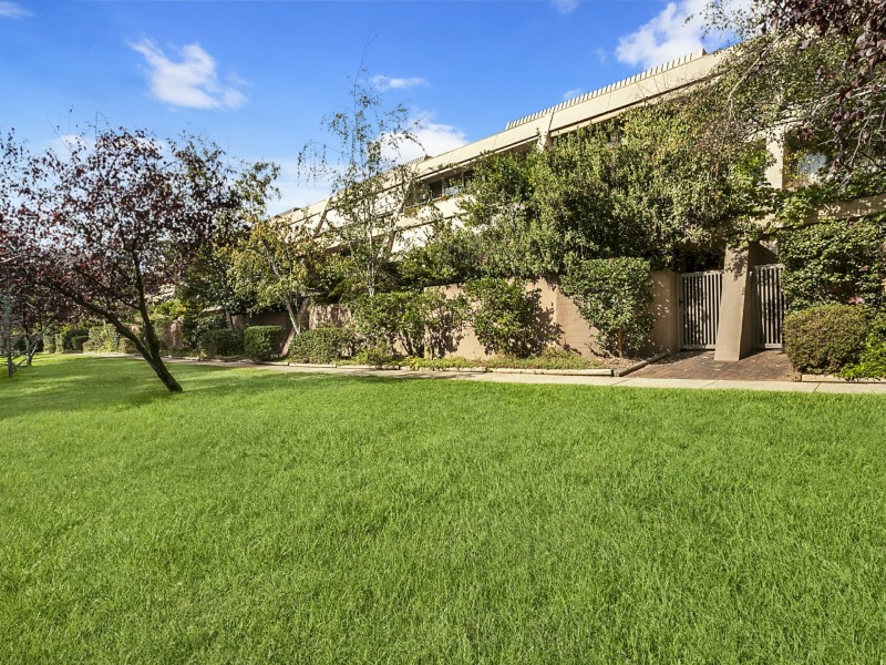 27/18 Currie Crescent, Kingston ACT 2604