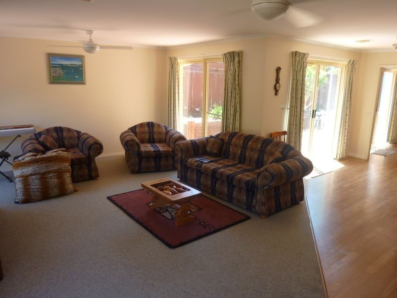 2B Dennes Place, Lyons ACT 2606