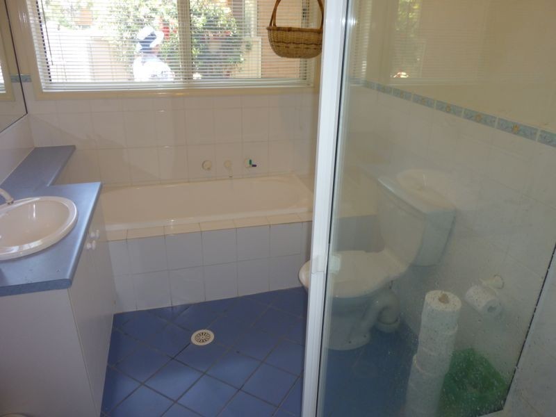 2B Dennes Place, Lyons ACT 2606