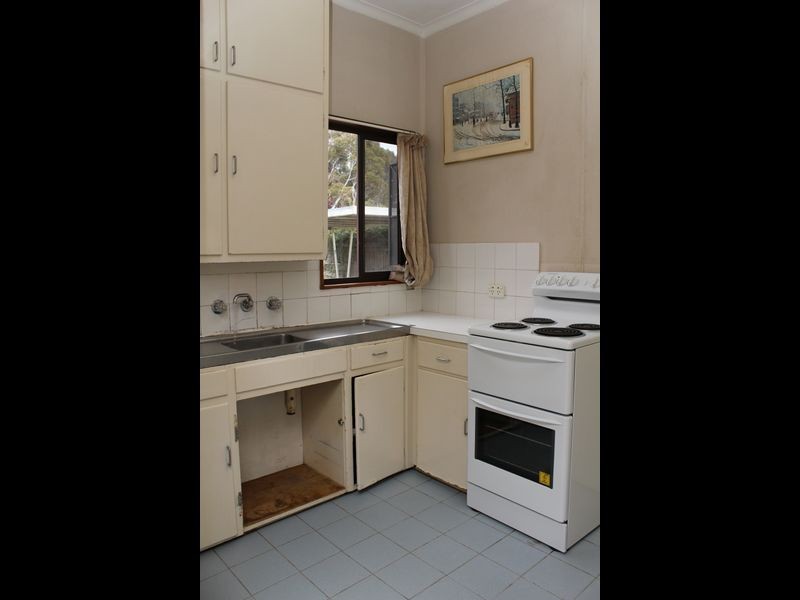 38 Bungonia Street, Narrabundah ACT 2604