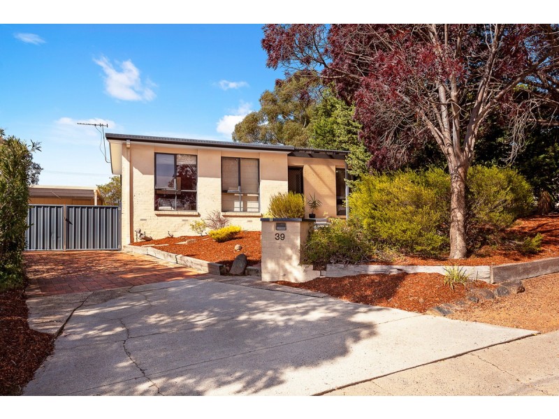 39 Lucy Gullett Circuit, Chisholm ACT 2905