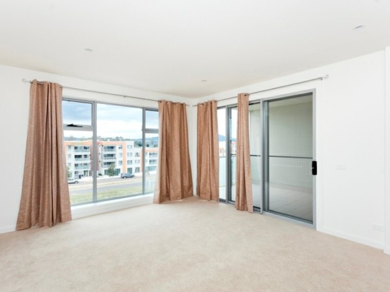 100/227 Flemington Road, Franklin ACT 2913