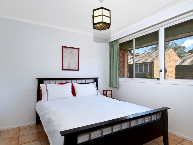 2/23 Giles Street, Kingston ACT 2604