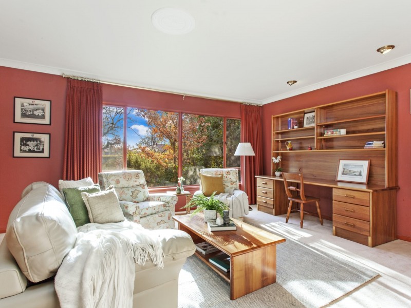 4 Hutt Street, Yarralumla ACT 2600