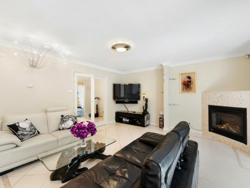 102 Monaro Crescent, Red Hill ACT 2603