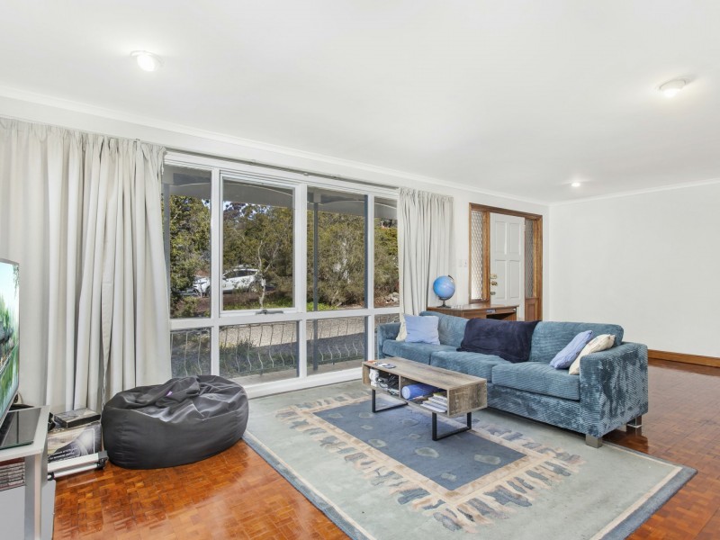 14 Lynch Street, Hughes ACT 2605