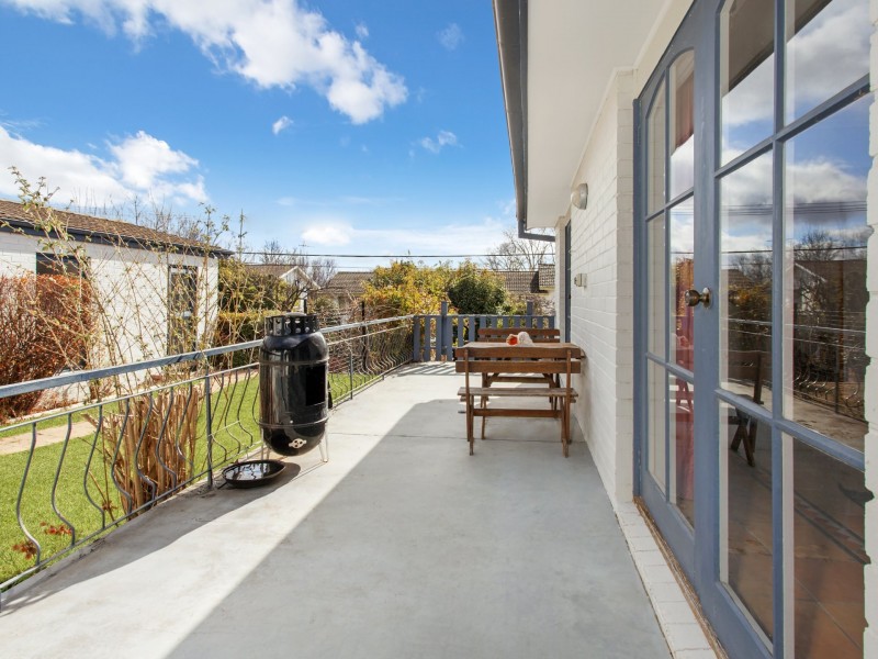 14 Lynch Street, Hughes ACT 2605