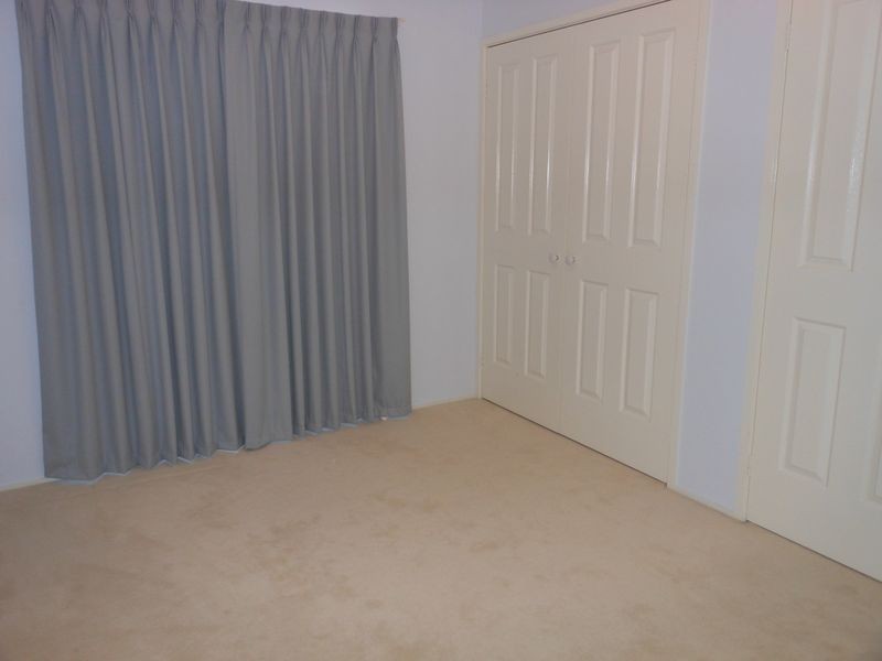 14 Unwin Avenue, Jerrabomberra NSW 2619