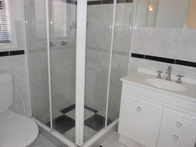 14 Unwin Avenue, Jerrabomberra NSW 2619