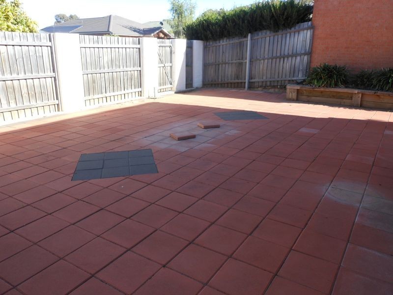 14 Unwin Avenue, Jerrabomberra NSW 2619