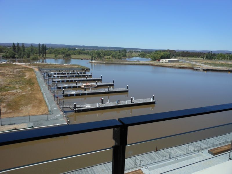 17/27 Eastlake Parade, Kingston ACT 2604