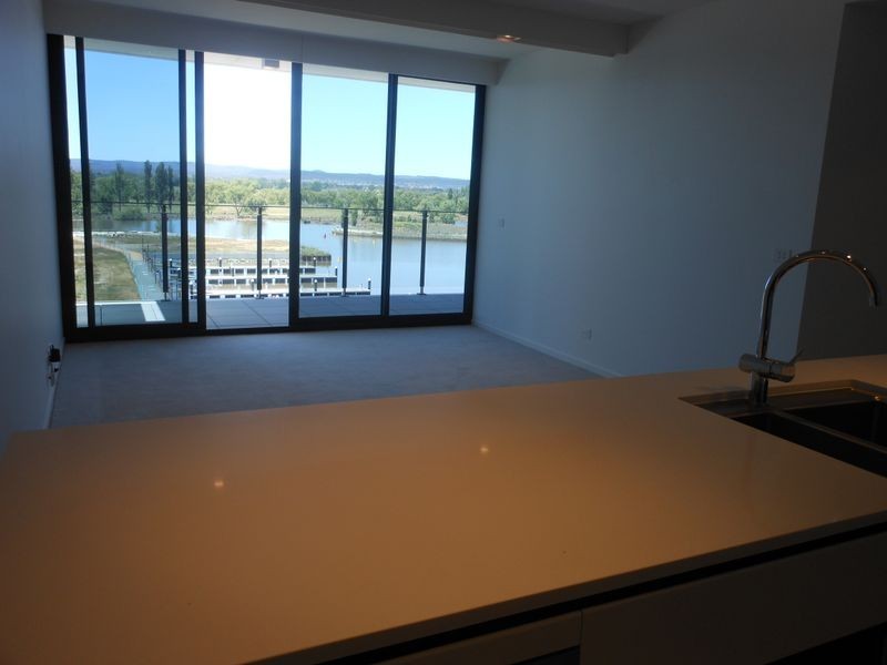 17/27 Eastlake Parade, Kingston ACT 2604