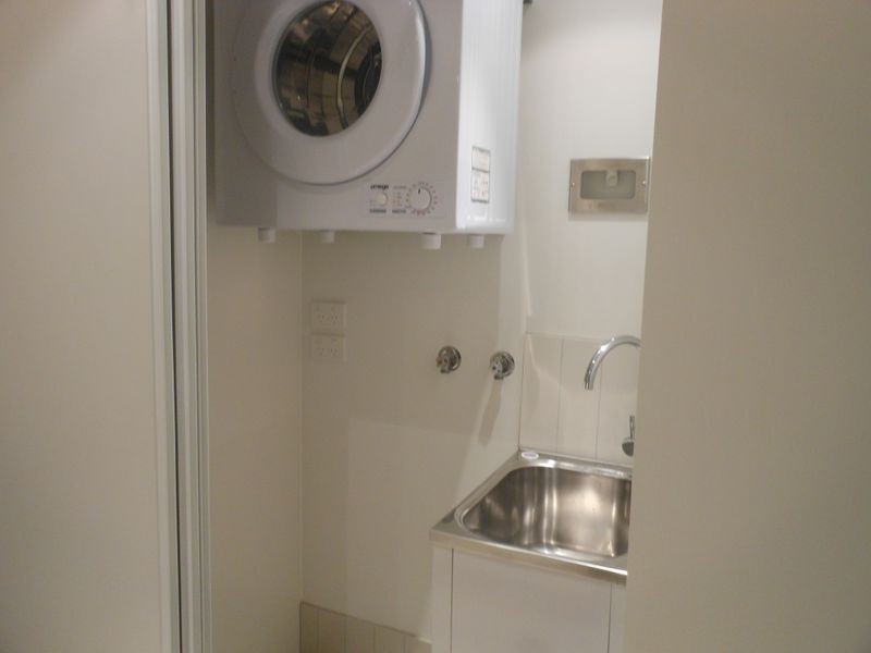 17/27 Eastlake Parade, Kingston ACT 2604