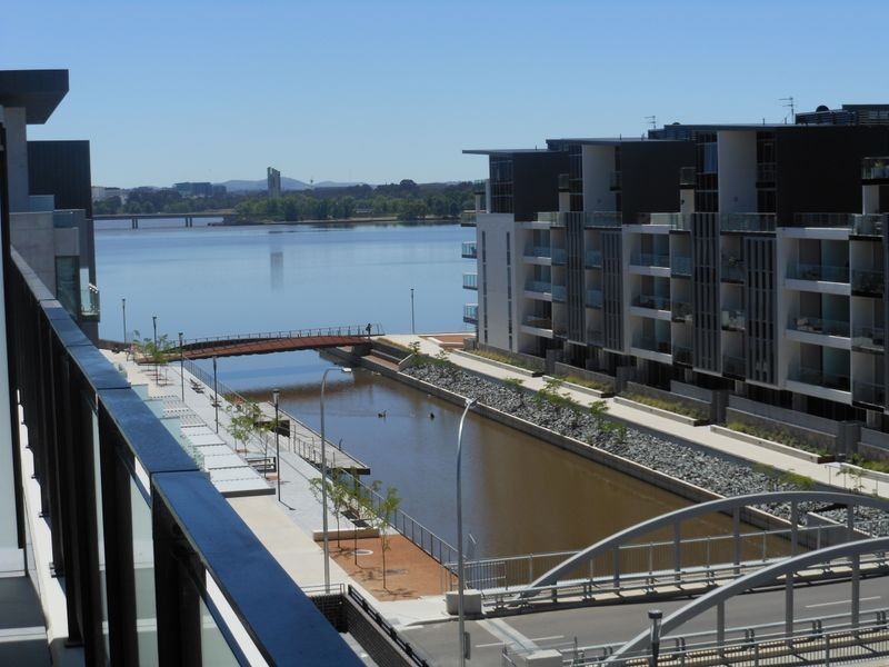 17/27 Eastlake Parade, Kingston ACT 2604