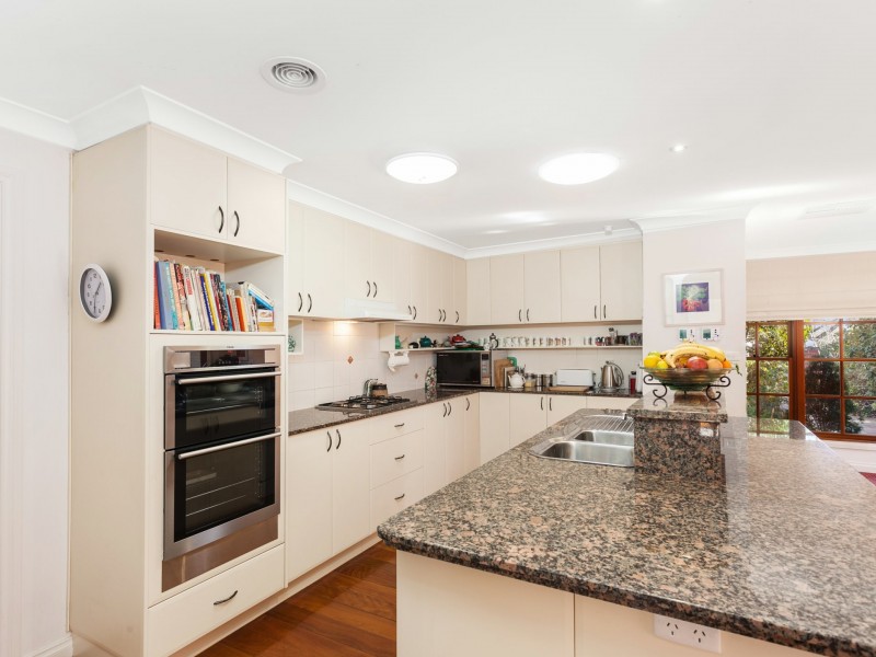 10 MacDonnell Street, Yarralumla ACT 2600