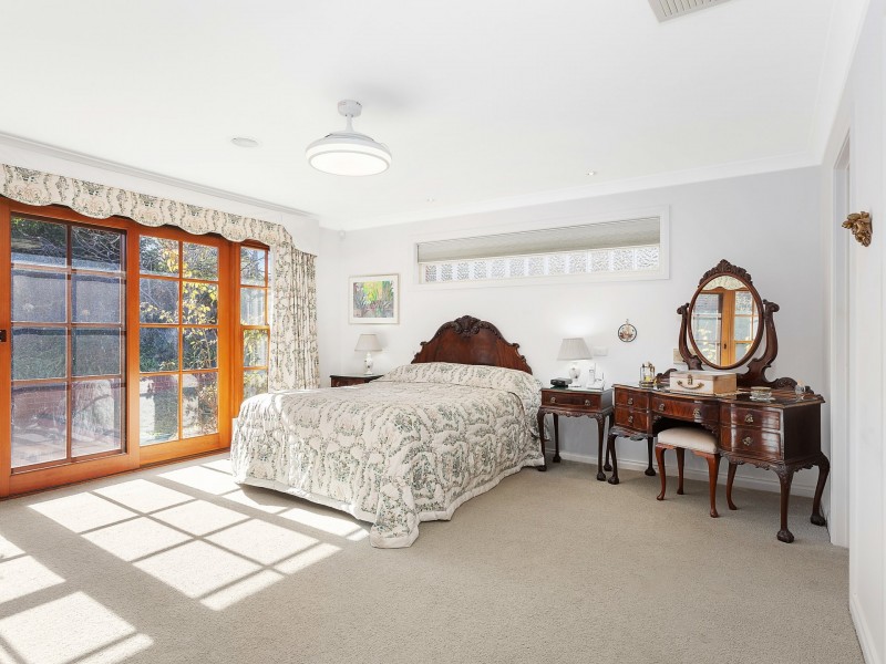 10 MacDonnell Street, Yarralumla ACT 2600