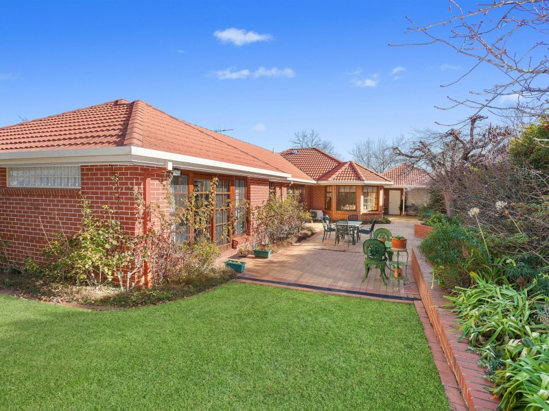 10 MacDonnell Street, Yarralumla ACT 2600