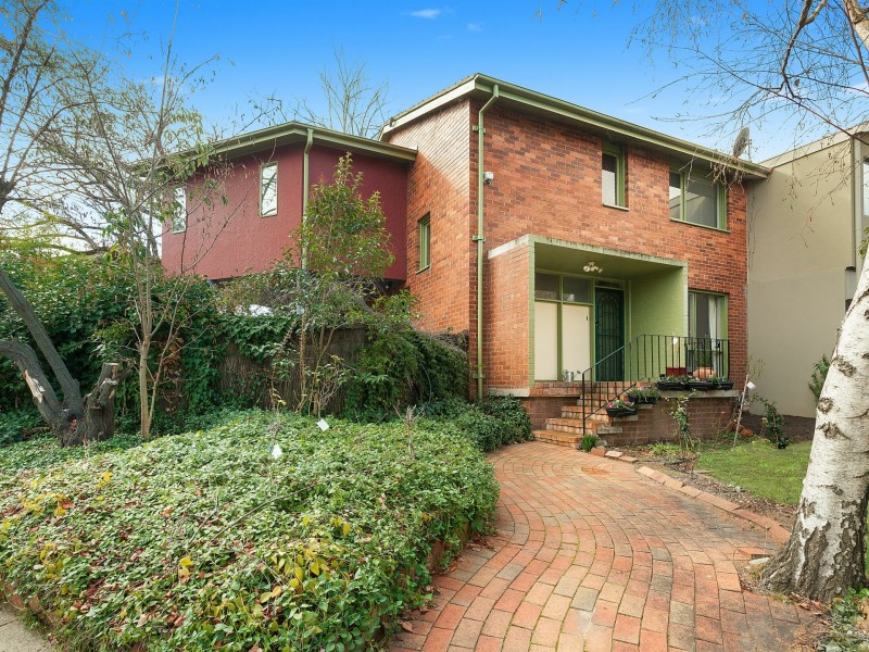 68 Hampton Circuit, Yarralumla ACT 2600