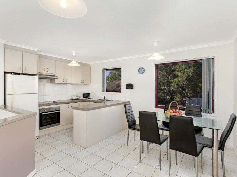 15 Cavanough Street, Phillip ACT 2606