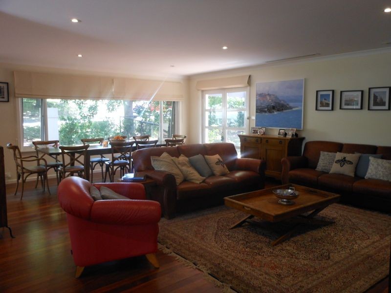 19 Finniss Crescent, Narrabundah ACT 2604