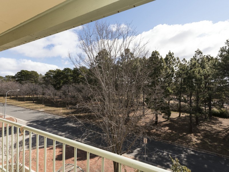 6/30 Bootle Place, Phillip ACT 2606