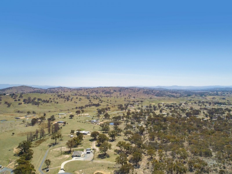 15 Francis Lane, Royalla NSW 2620