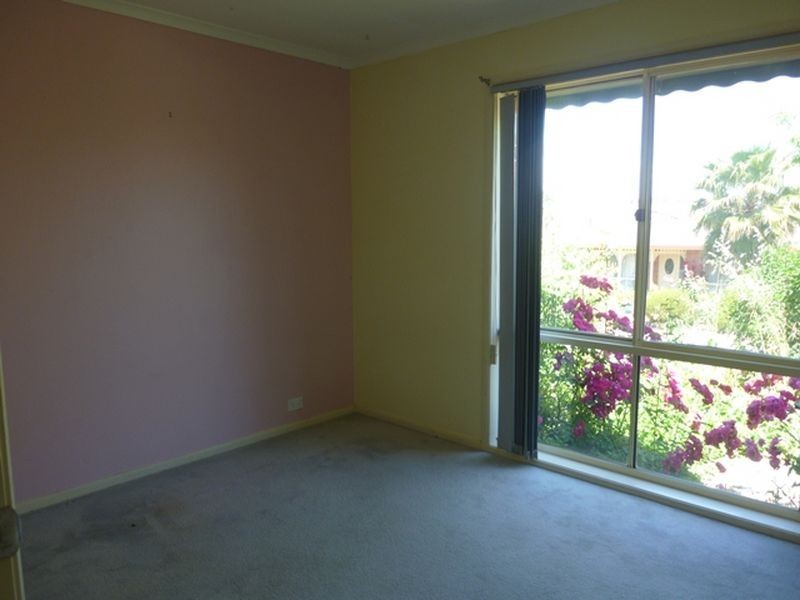 27 Warabin Crescent, Ngunnawal ACT 2913