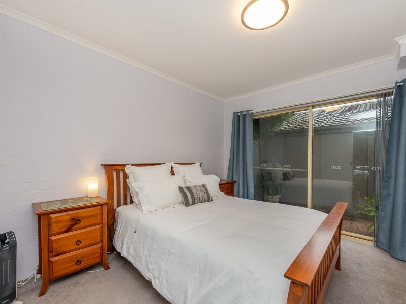 18 Bootle Place, Phillip ACT 2606