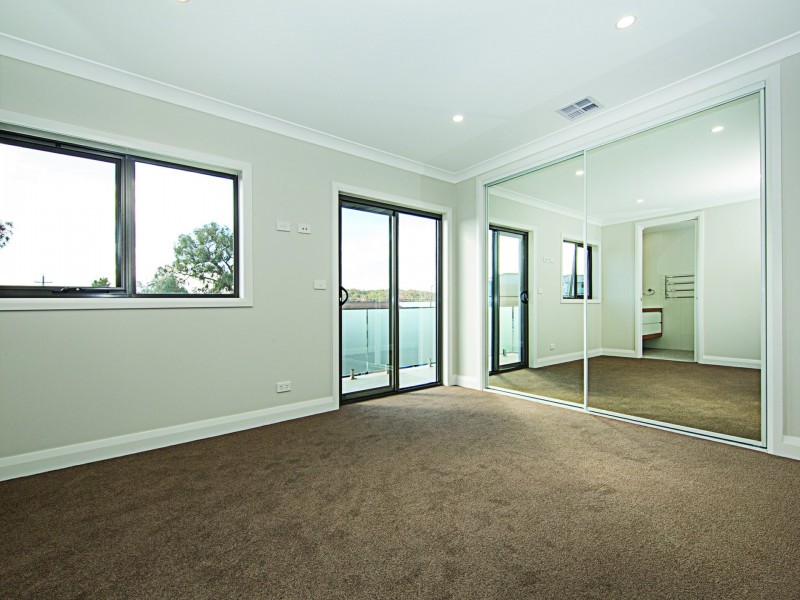 1/2 Bindel Street, Aranda ACT 2614