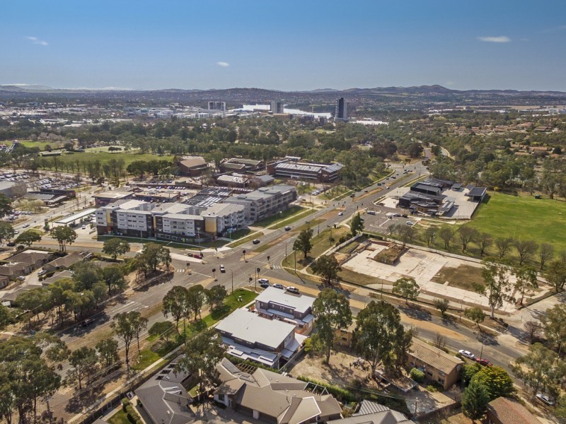 1/2 Bindel Street, Aranda ACT 2614