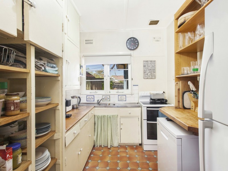 15 Wambool Street, Narrabundah ACT 2604