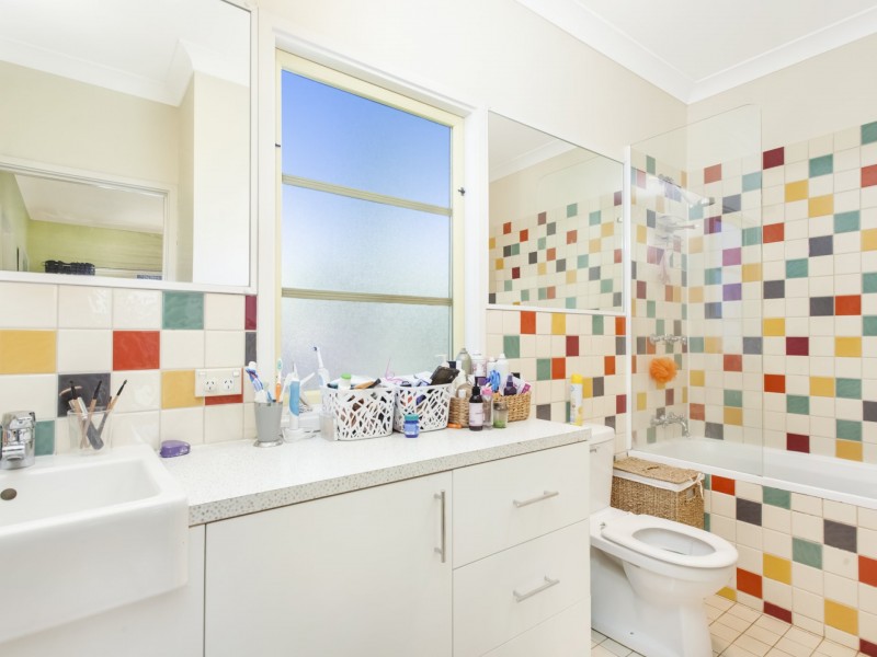 15 Wambool Street, Narrabundah ACT 2604