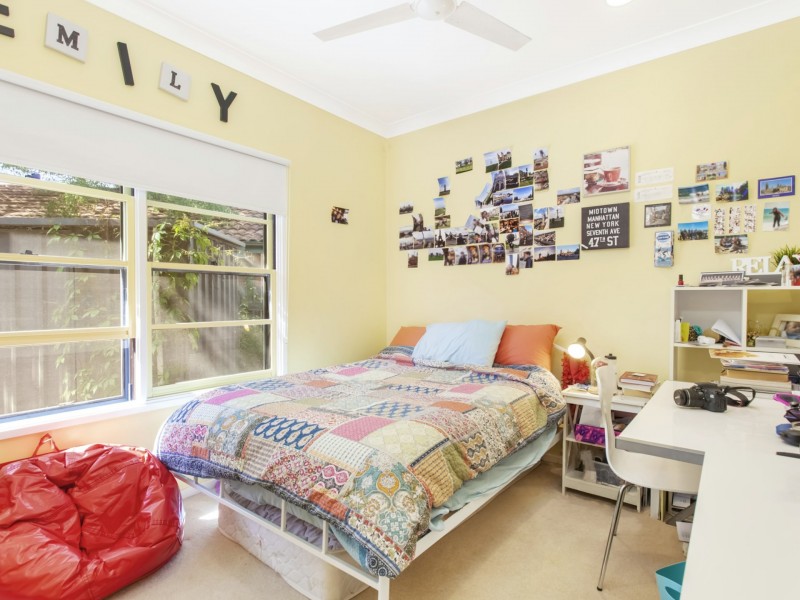 15 Wambool Street, Narrabundah ACT 2604