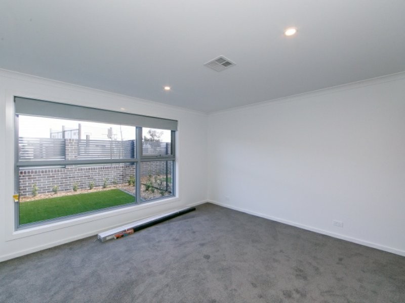 16/18 Sellbach Street, Weston ACT 2611