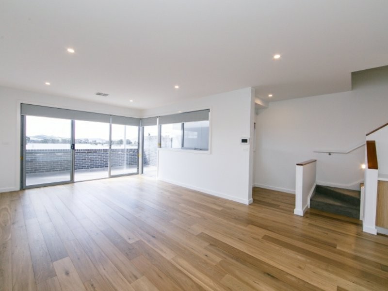 16/18 Sellbach Street, Weston ACT 2611