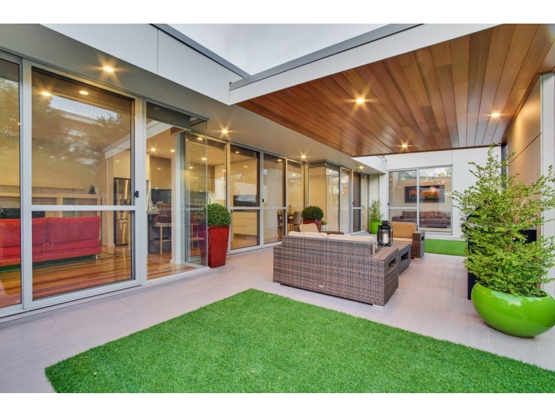 3 Melbourne Avenue, Forrest ACT 2603