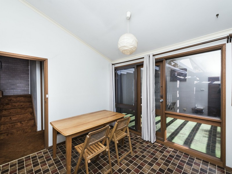 105 Barnet Close, Swinger Hill ACT 2606