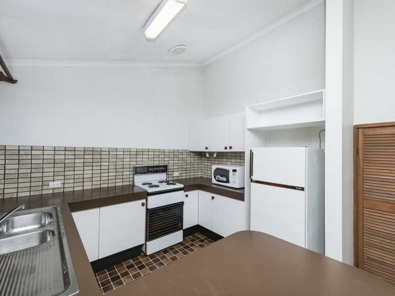 105 Barnet Close, Swinger Hill ACT 2606
