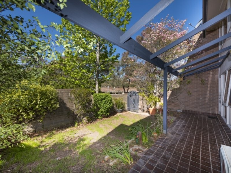105 Barnet Close, Swinger Hill ACT 2606