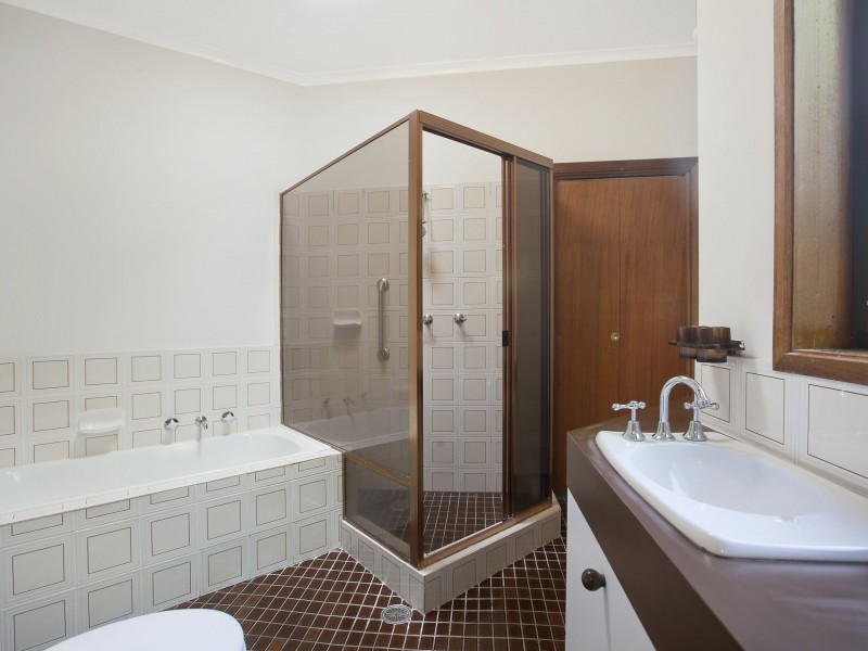 80 Buxton Street, Deakin ACT 2600