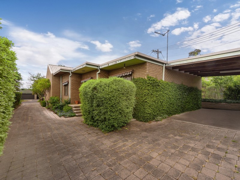 80 Buxton Street, Deakin ACT 2600