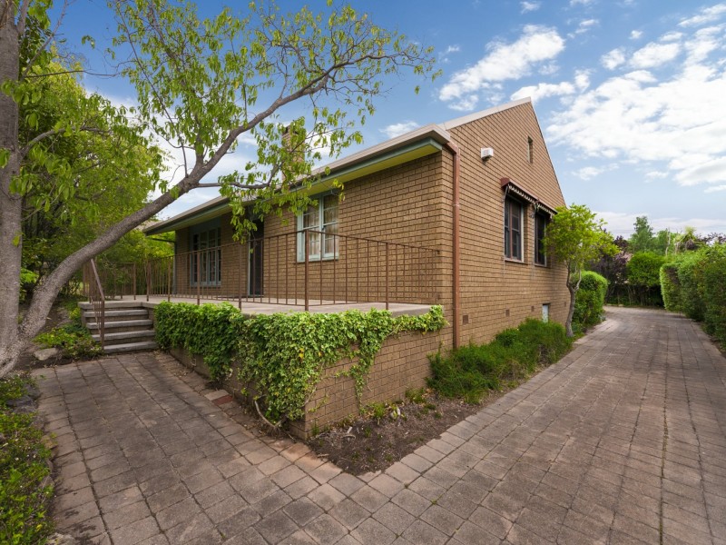 80 Buxton Street, Deakin ACT 2600