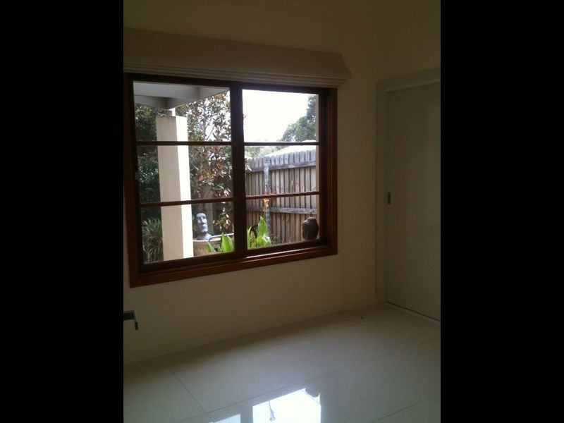 83 Newdegate Street, Deakin ACT 2600