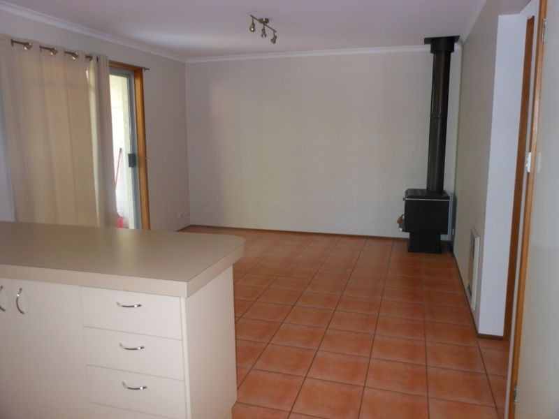 5 Dods Place, Greenway ACT 2900