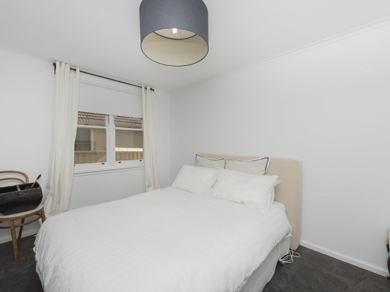 11 Loch Street, Yarralumla ACT 2600