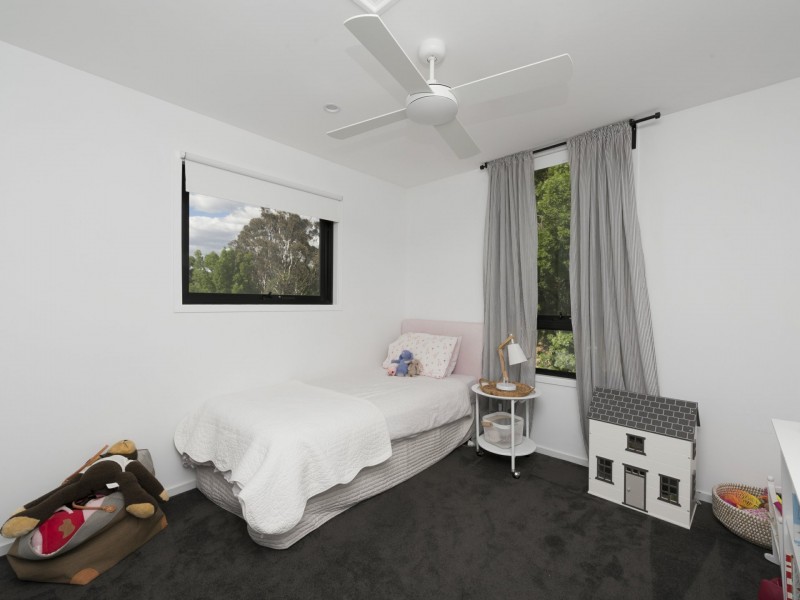 11 Loch Street, Yarralumla ACT 2600