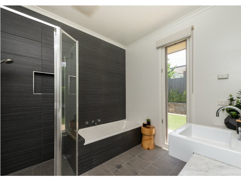 52 Schlich Street, Yarralumla ACT 2600